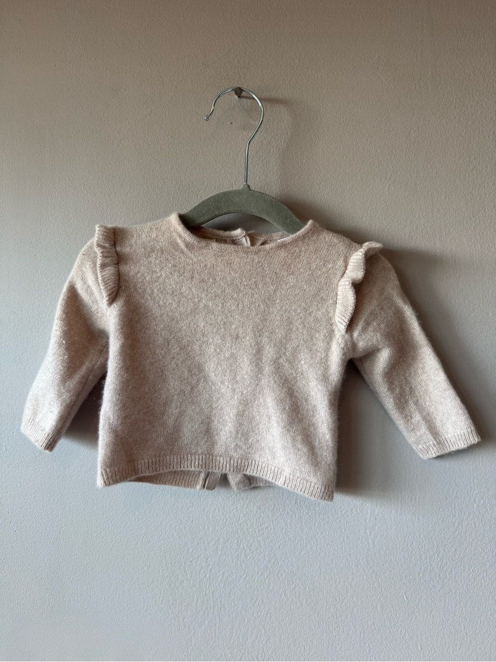 Zara Baby 100% Cashmere Long Sleeve Ruffle Sweater Size 3-6 months